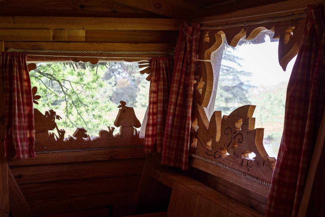 Cabane Perchee Dans Les Arbres Saint-Hilaire-en-Morvan المظهر الخارجي الصورة