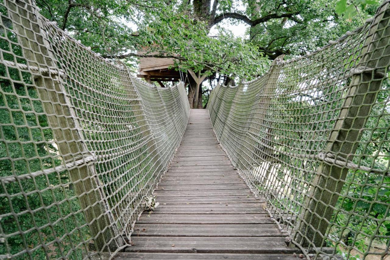 Cabane Perchee Dans Les Arbres Saint-Hilaire-en-Morvan المظهر الخارجي الصورة