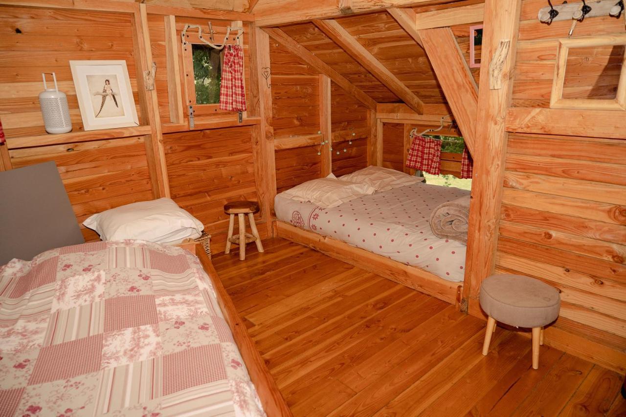 Cabane Perchee Dans Les Arbres Saint-Hilaire-en-Morvan المظهر الخارجي الصورة